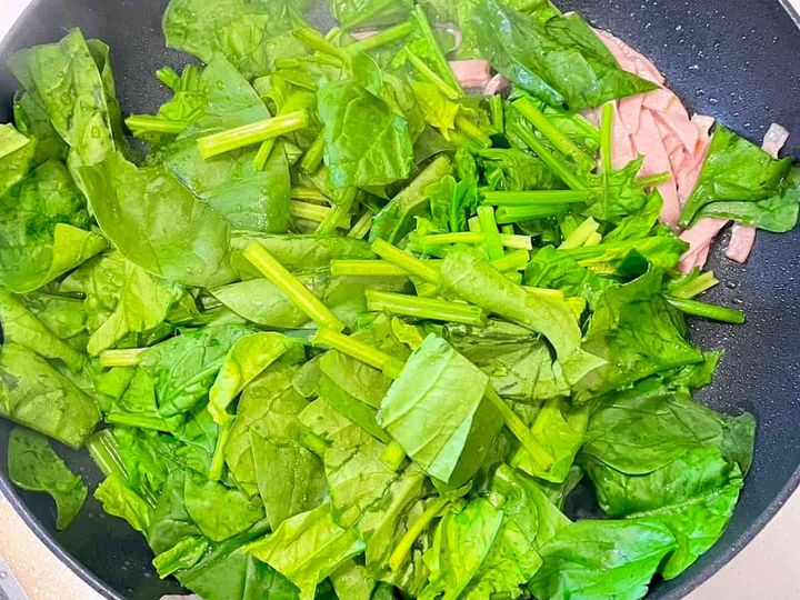 ほうれん草とベーコンのさつまいもサラダ