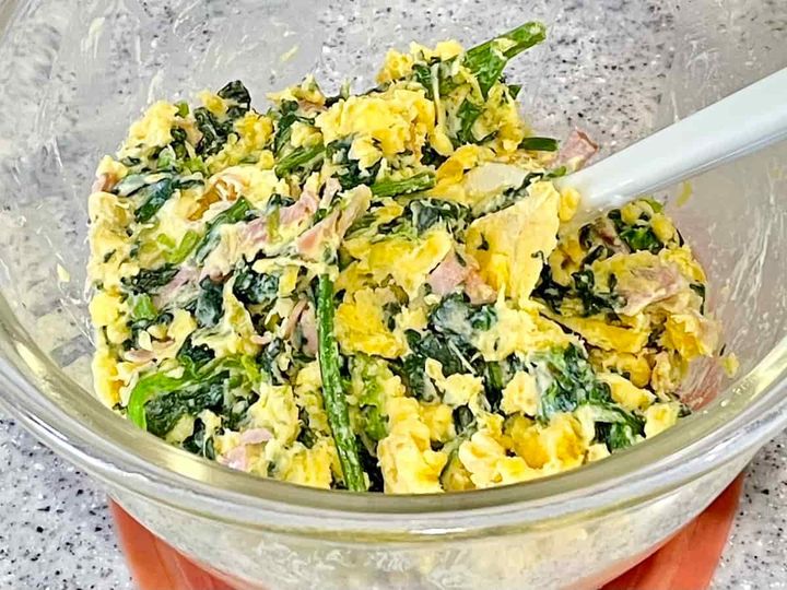 ほうれん草とベーコンのさつまいもサラダ