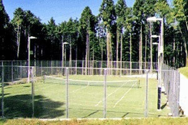 【三重県伊賀市】温泉・自然・体験で癒される新たな滞在拠点「glampark さるびの温泉」がオープン！