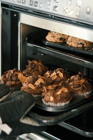 【神奈川県逗子市】駅前商店街の新たなランドマーク！人気おからマフィン店fujico muffinの新店舗OPEN