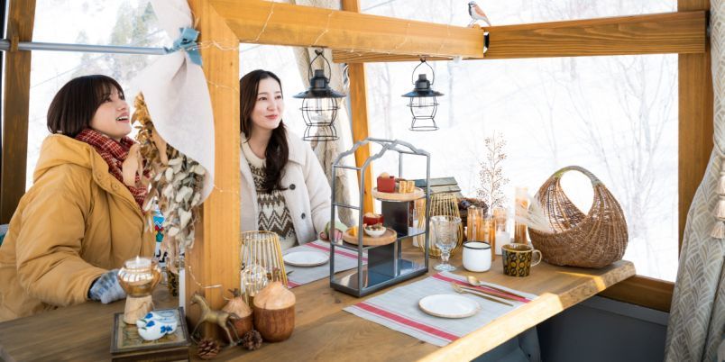 谷川岳で雪の“空中ピクニック”体験