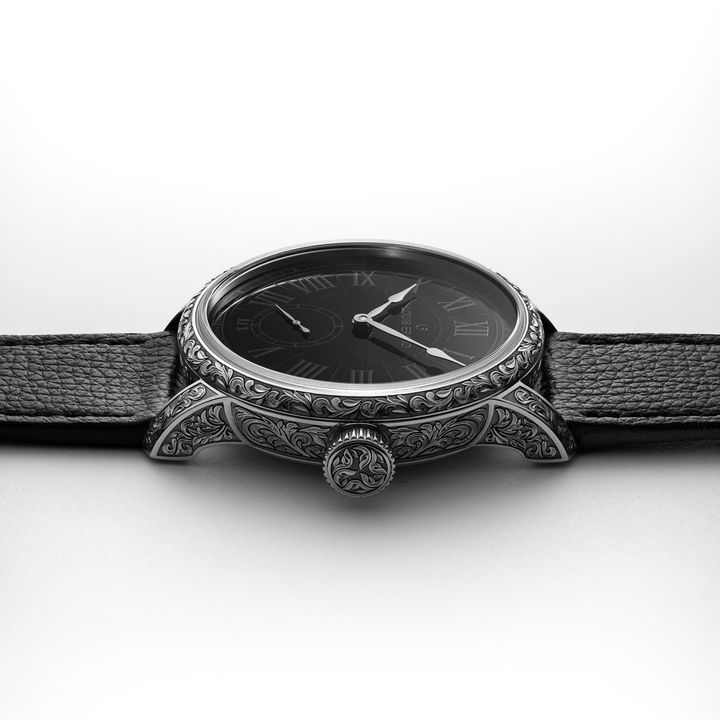 グラヴェ・マンの曲面の手彫り