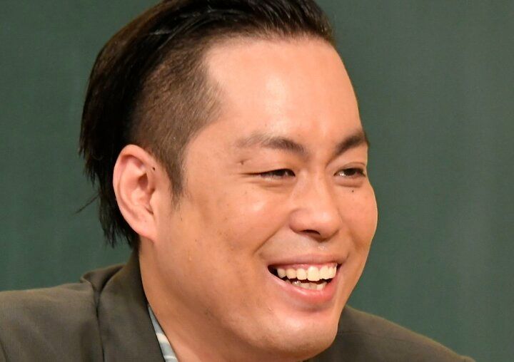 【写真・画像】M-1ファイナリストのキスの仕方に30歳女優がダメ出し「ちゃんと手を首に添えてほしい」 1枚目