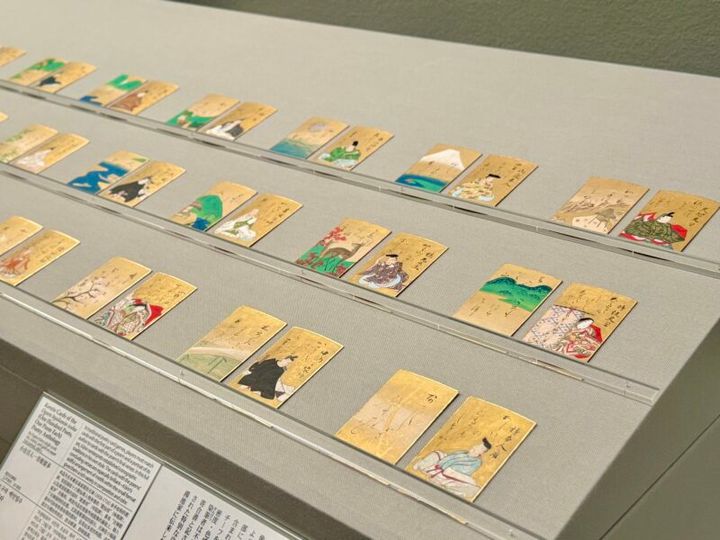 小倉百人一首歌留多（おぐらひゃくにんいっしゅかるた）尾形光琳筆、江戸時代・18世紀／個人蔵（京都国立博物館寄託品）01