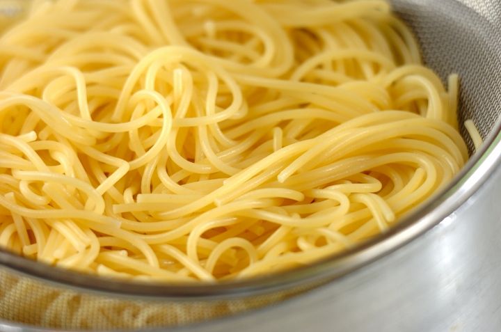 春菊とアサリのパスタの作り方1
