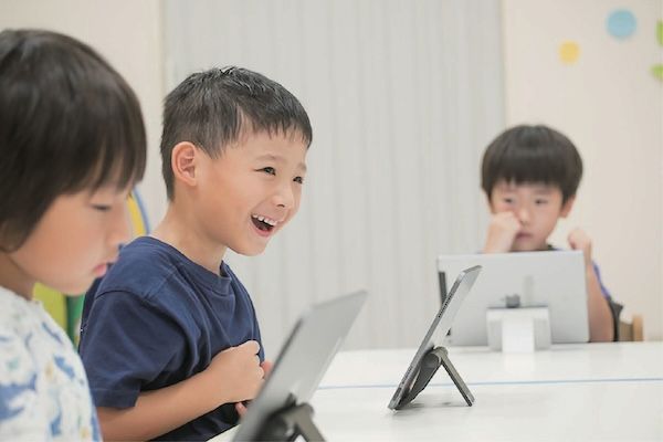 ミキハウスの幼児教室が26年春刷新。運動と脳育を強化し「がんばる脳」を育てる