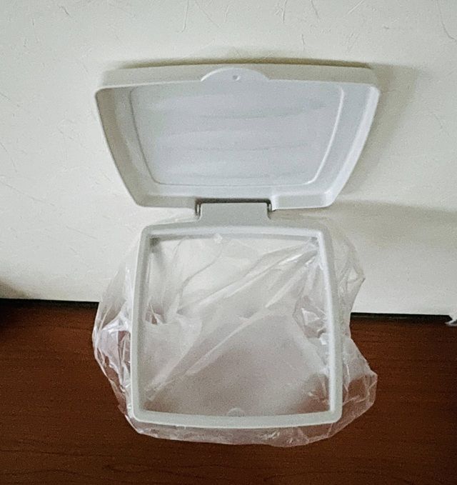 ダイソー ゴミ袋ホルダー フタ付き