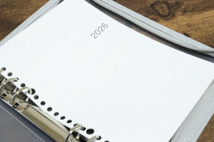 2026年ルーズリーフマンスリー（A5、シンプル） ファイリング
