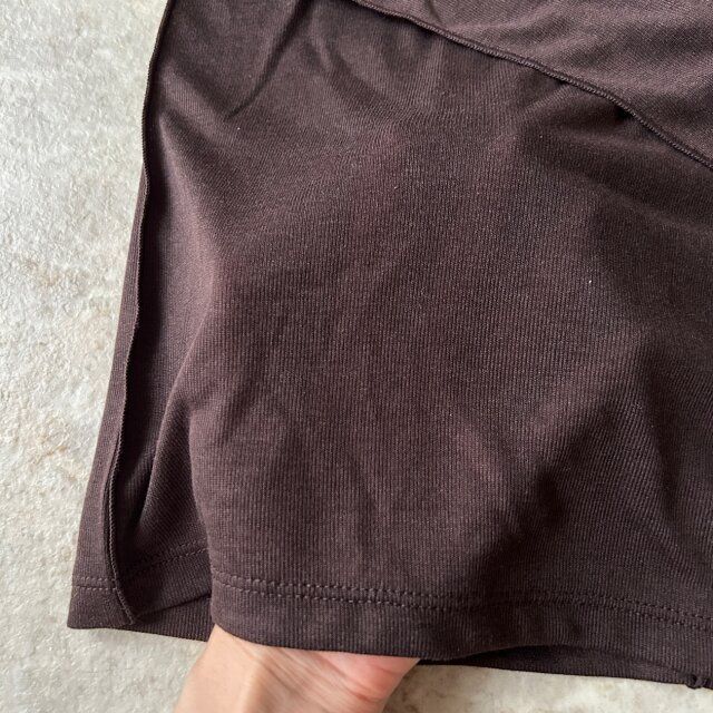 GUソフトシアークルーネックTの透け感