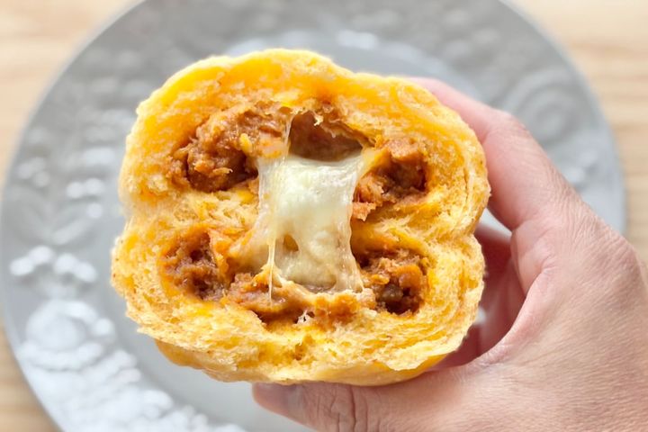 「天才か！！」「あり得ん美味い」【ファミマ】数量限定のシビ辛中華まん