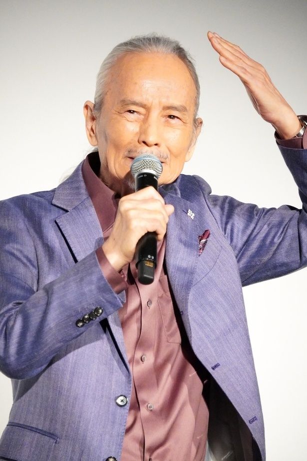 グズ六役の秋野太作