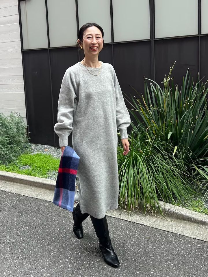 スタイルよく見えて高コスパなニットワンピ