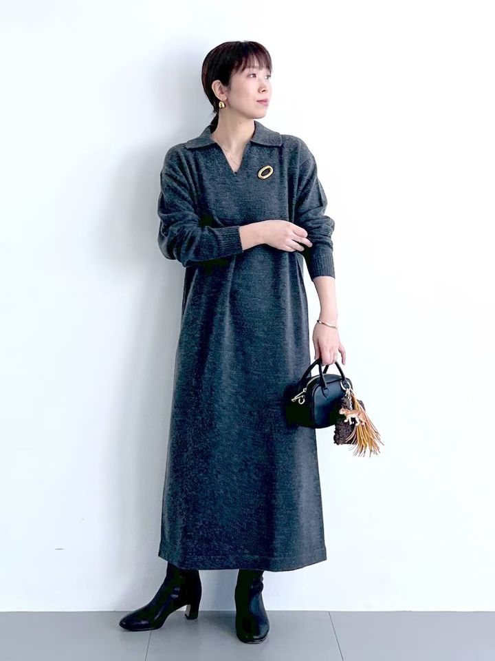 普段使いにも最適！旬の襟付きニットワンピ