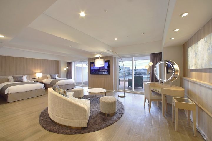 ©神戸メリケンパークオリエンタルホテル