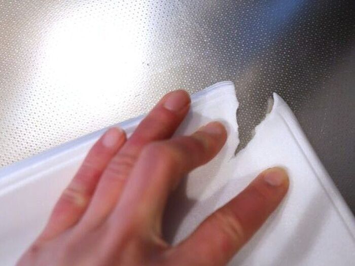 かさばる食品トレーを〈5秒でぺったんこ〉にする裏ワザ！なーんだ、こんな簡単ことで良かったのね♪