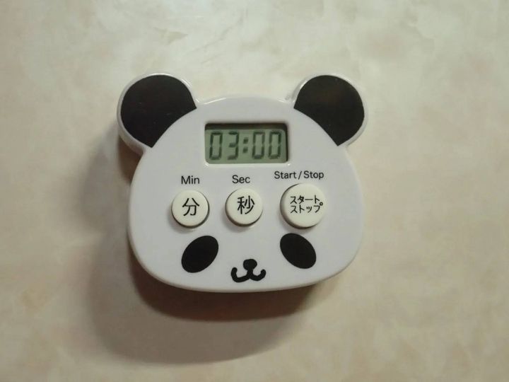 DAISO(ダイソー)：キッチンタイマー ぱんだ