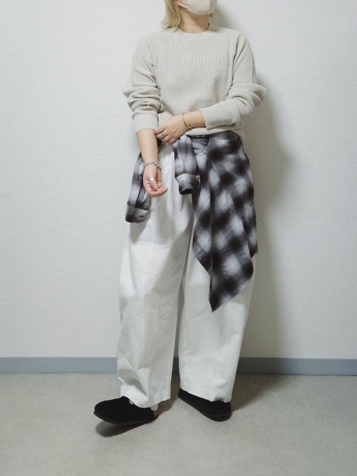 クリーンな生地感で、きれい見えがかないます 出典：WEAR