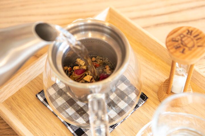 鎌倉の一軒家でのんびりお茶時間♪和漢ハーブ茶でくつろぐ「green and water かまくら」