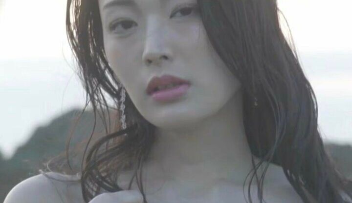 【写真・画像】「網タイツに穴が空いてるやつ」元客室乗務員グラドル・風吹ケイのプライベートコスプレに共演者らが興味津々「見たい！」 1枚目