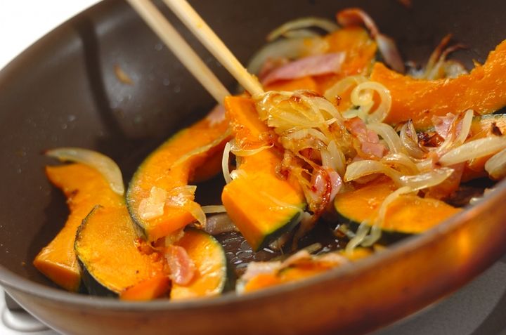 カボチャとベーコンのソテーの作り方2
