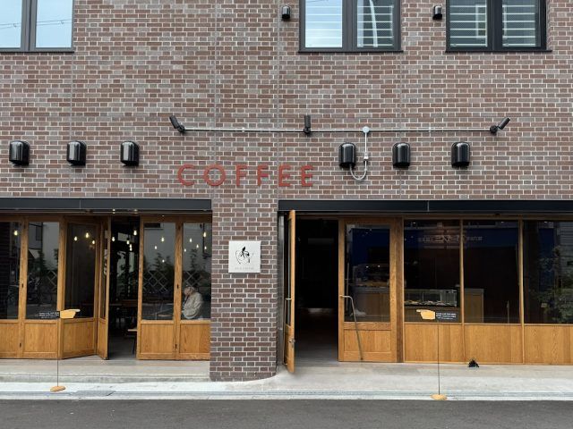 コーヒーショップ外観