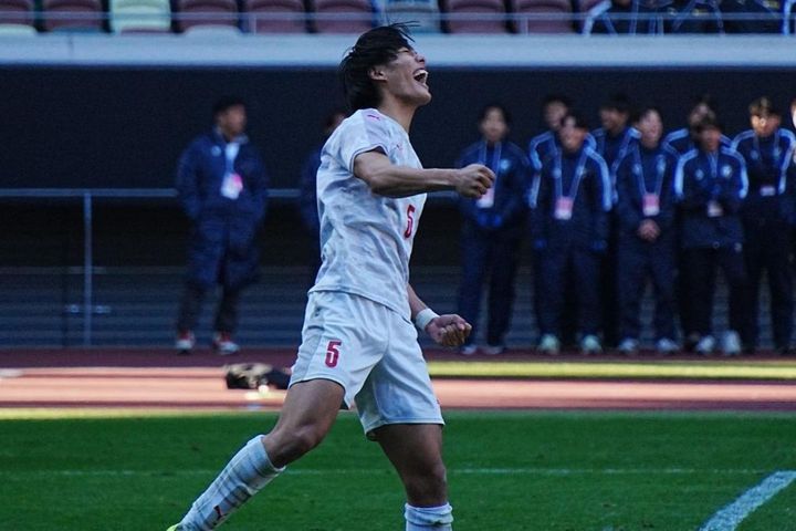 画像: 苦手なPKを決めてよろこぶ中野（写真 浅野凜太郎）