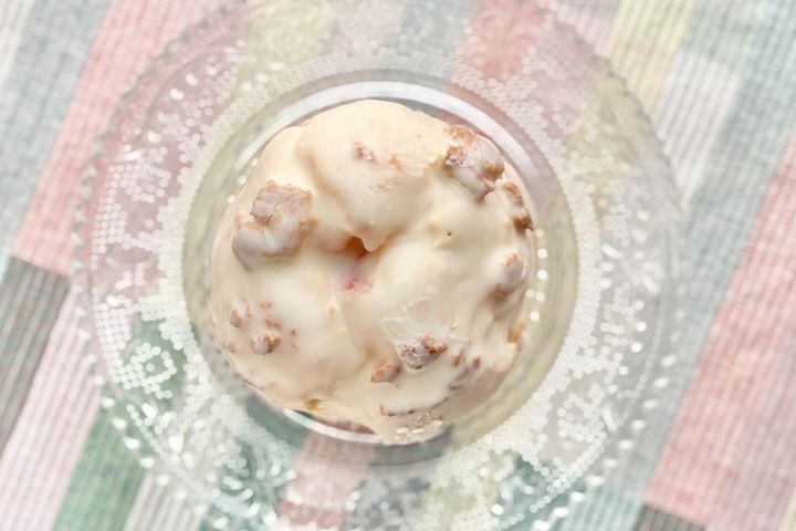 「最後の日に食べたい」「中が凄い」【ファミマ】のいちごスイーツって？