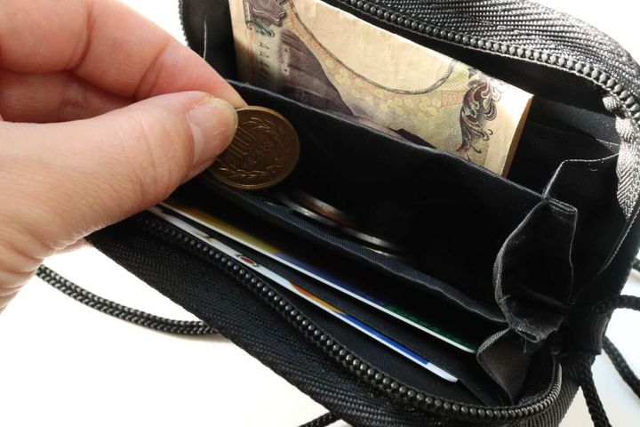 紐付キッズウォレット（ブラック） 小銭取り出し