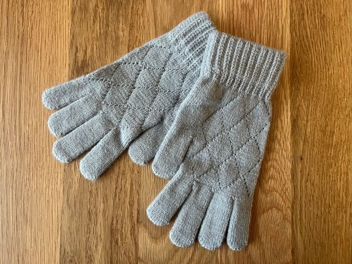 【100均】防寒手袋を8組買ってみた！ダイソー・セリア・キャン★ドゥの商品を比較