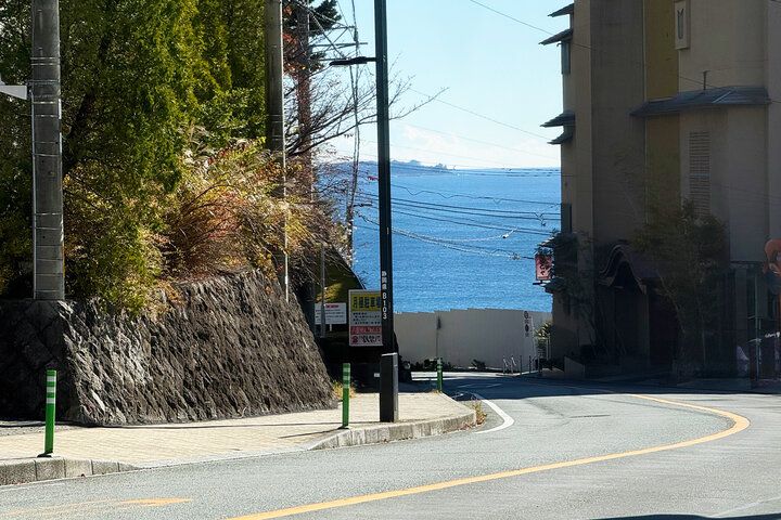 熱海駅５分の場所にオープン♪ カフェのようにくつろげる「米と魚」で気軽にひとり海鮮丼ランチ