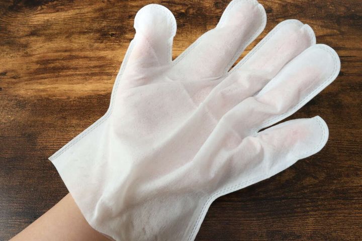 ダイソーの除菌ができる お掃除用 ウェット手袋は2層構造で丈夫で破れにくい