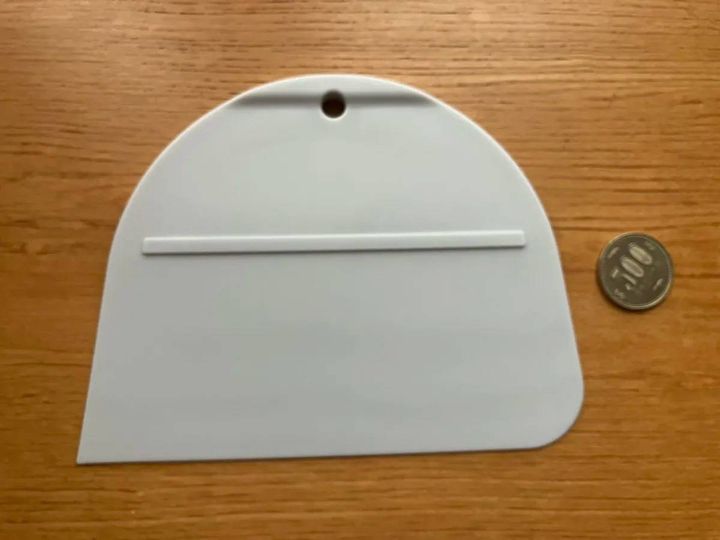 DAISO(ダイソー)：キッチンスクレーパー