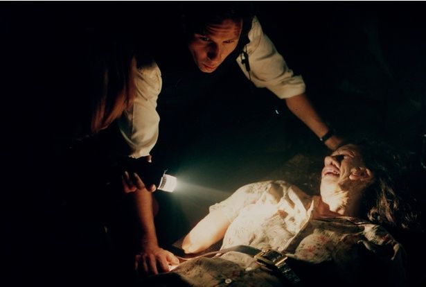 【写真を見る】トラウマ必至の“怖い”エピソードも盛りだくさんの「X-ファイル」。リブート版ではどんな恐怖が待っているのか [c]Everett Collection/AFLO