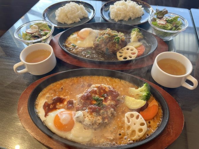 ハンバーグきりんROUTE68 きりんオリジナルしょうゆ、デミグラスチーズ