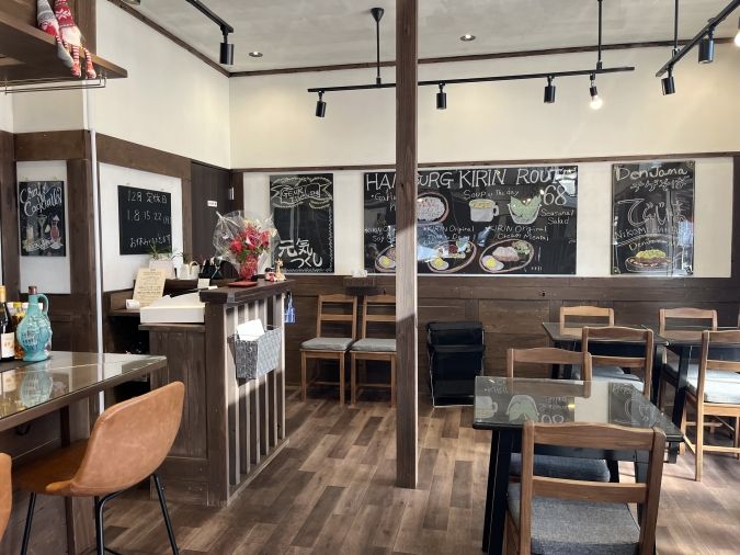 ハンバーグきりんROUTE68 店内