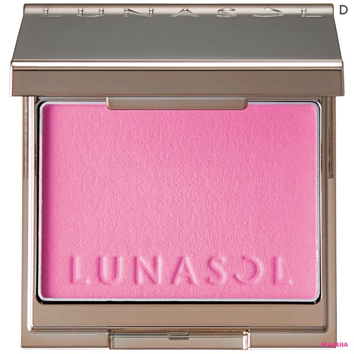 石原さとみさん 2026年春新色のトレンドメイク ルナソル カラーリングブリーズ 01