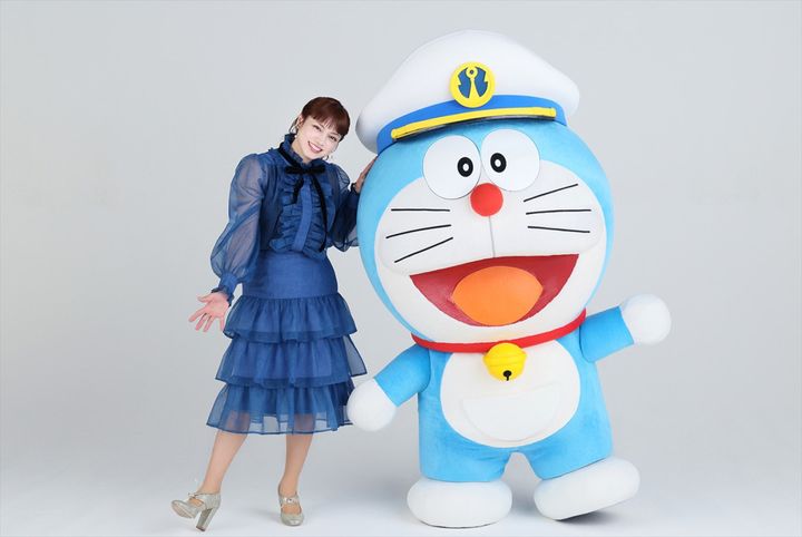 『映画ドラえもん 新・のび太の海底鬼岩城』宣伝アンバサダー＆ゲスト声優を務める平愛梨 （C）藤子プロ・小学館・テレビ朝日・シンエイ・ADK 2026 width=