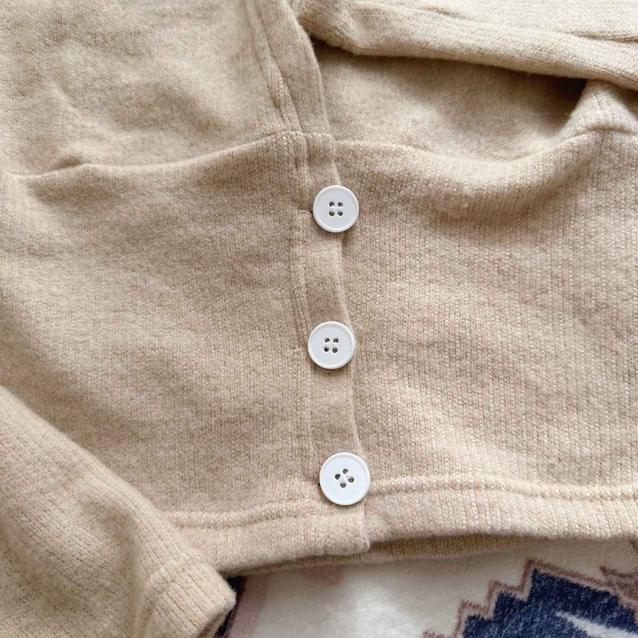 画像: ボタン付きでシルエット調整も可能