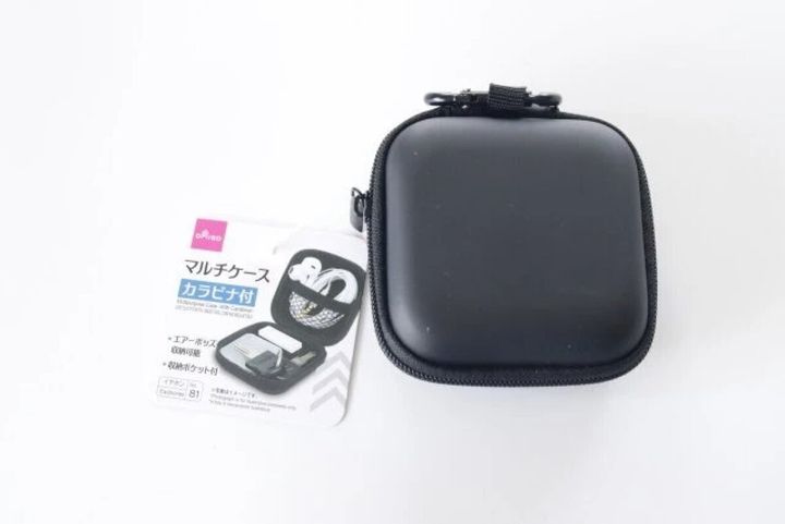 ダイソー マルチケース（カラビナ付） パッケージ