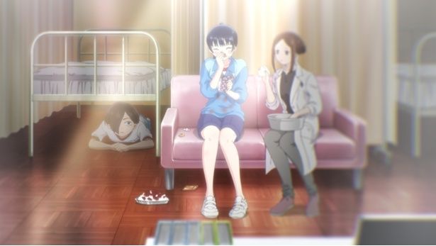 保健室で泣く山田を見て、彼女への恋心を自覚する市川 [c]桜井のりお（秋田書店）／僕ヤバ製作委員会