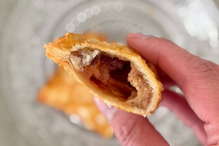 「あと5回は食いたい」「絶対また買う」【マクドナルド】新作パイを実食