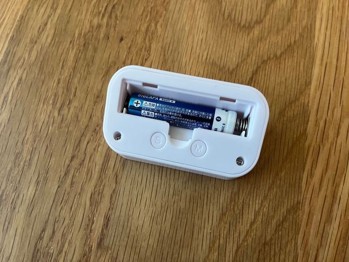 【100均】置き時計を5個買ってみた！ダイソー・セリア・キャン★ドゥの売り場を調査