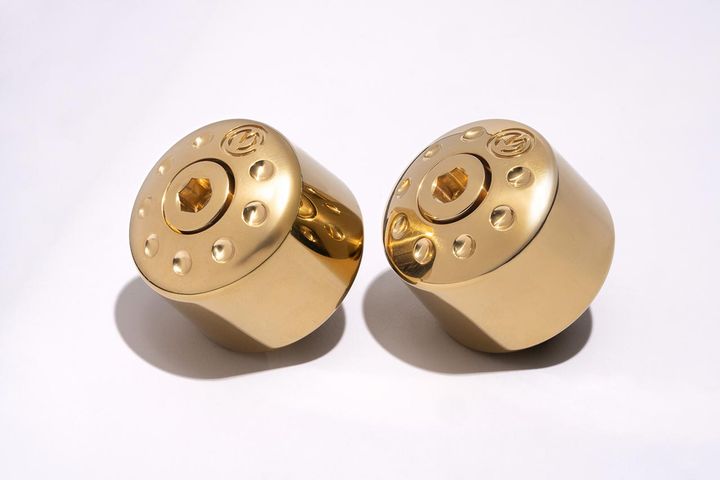 【カワサキ Z900RS】DBTデザインのチタンパーツでさりげなくドレスアップ【モトコルセ 好きだからこだわりたい】