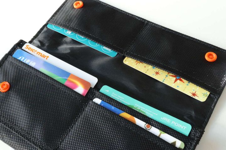 カジュアル長財布 カード収納