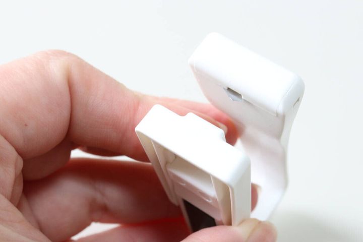 セリアのスパッターは内側に刃がついている