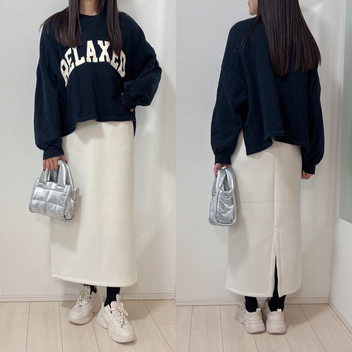 GUパフスウェットナロースカートとロゴスウェットコーデ