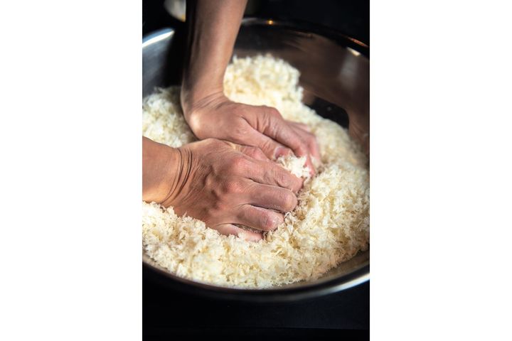 生パン粉はたっぷりとつける