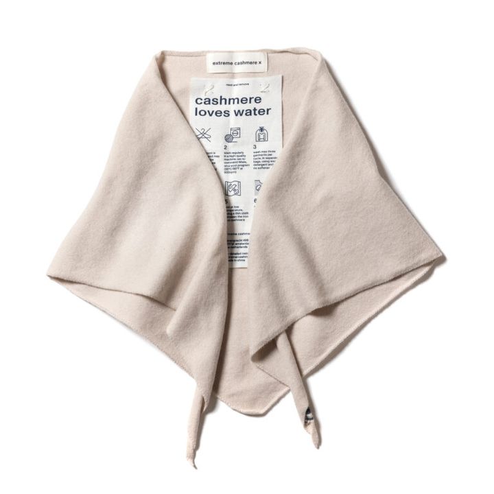 ストール¥26,400／エクストリームカシミア（ザシー）