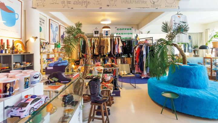 バンコク〈スーパー・ナイス・ランド〉店内