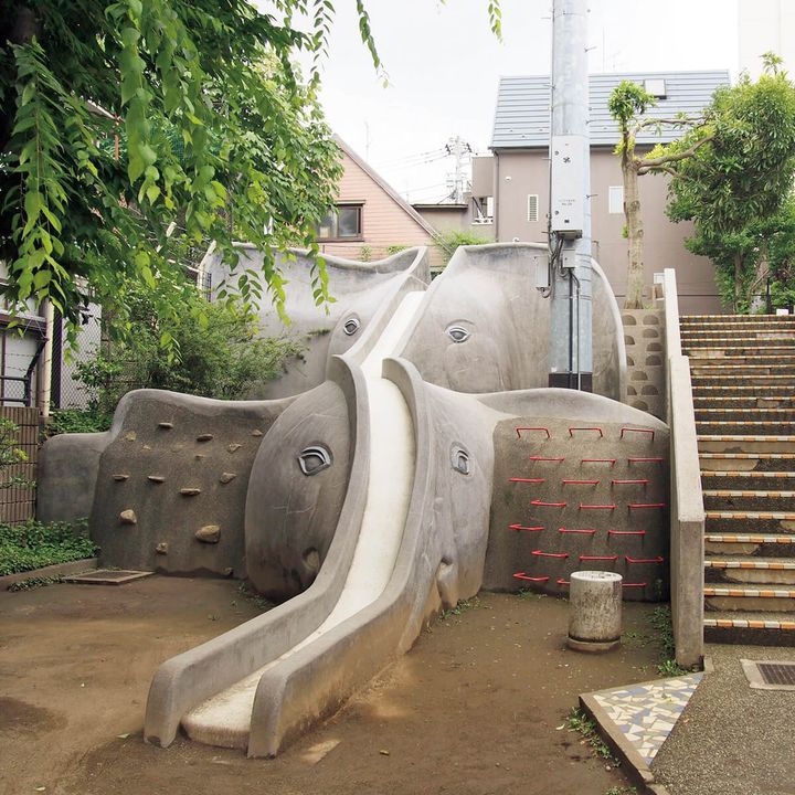 新宿〈あかぎ児童遊園〉ゾウの遊具